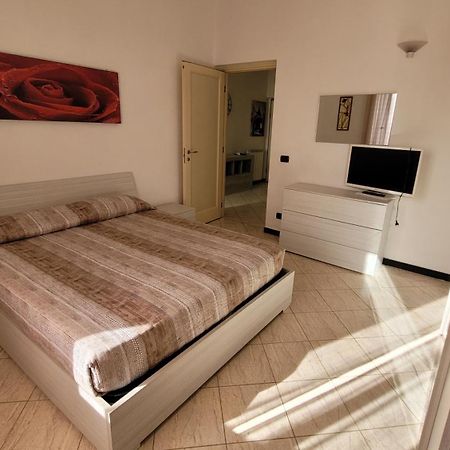 Appartement Bacio Del Sole à Vado Ligure Extérieur photo